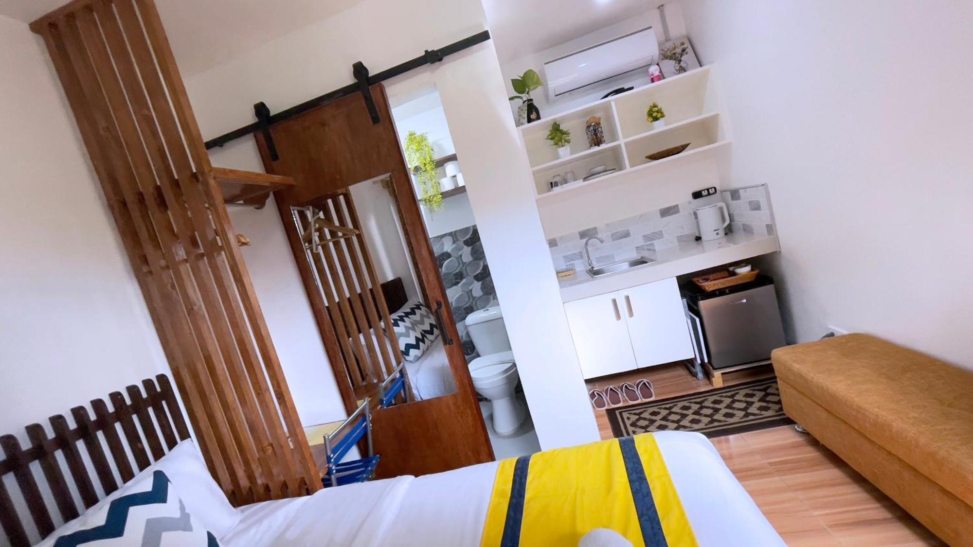 Mactan Hostel Lapu-Lapu City Exterior photo